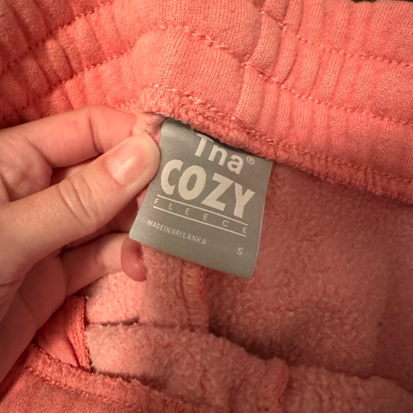 •SOLD• Aritzia Cozy Sweatpants - Picture 2 of 2